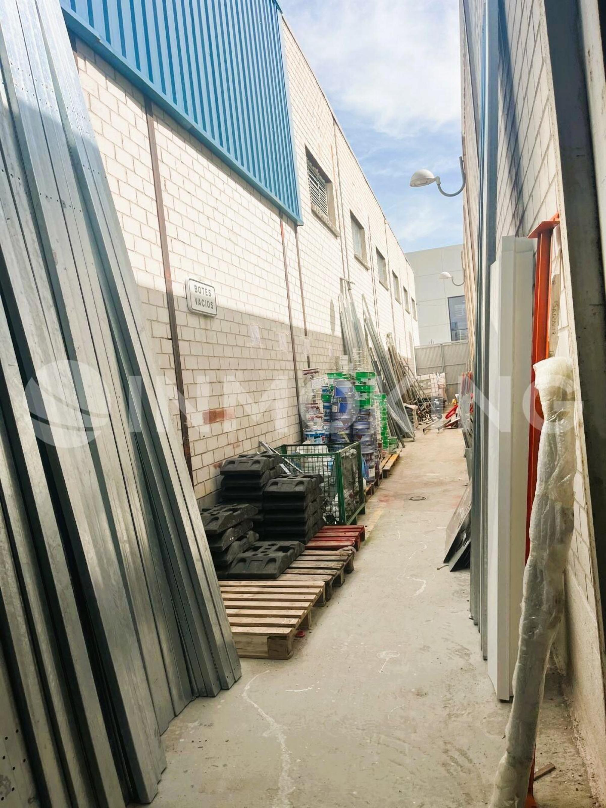 Foto de la propiedad Nave en Venta en San Fernando de Henares